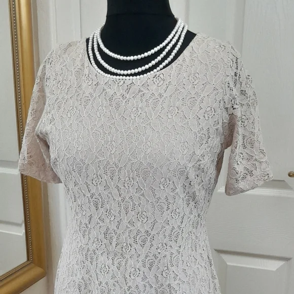 Nude lade short sleeve fit & flare midi dress - Picture 4 of 6